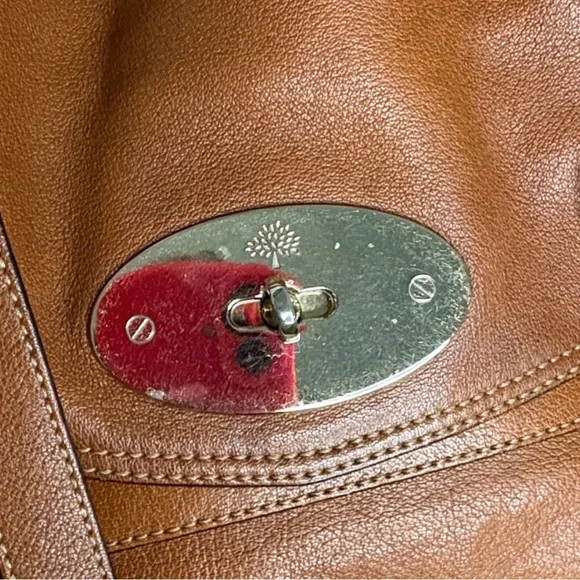 Authentic Mulberry Alexa Leather Satchel with Brass Turnlock - Cognac Brown - Picture 2 of 16